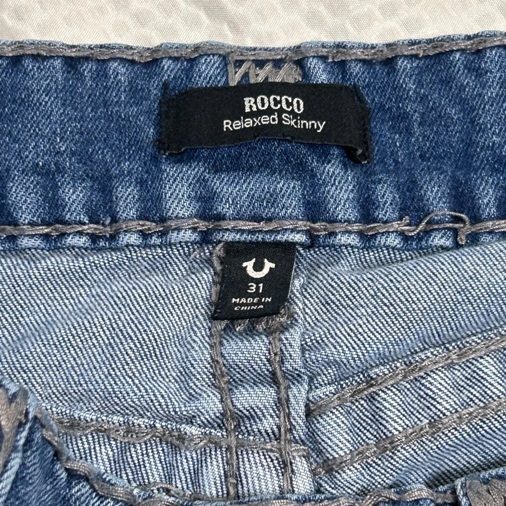 True Religion Rocco Relaxed Skinny Denim Shorts Blue Thick Stitch Mens 31